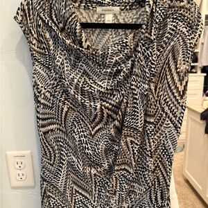 Dressbarn Women's Black and Tan Geometric Blouse